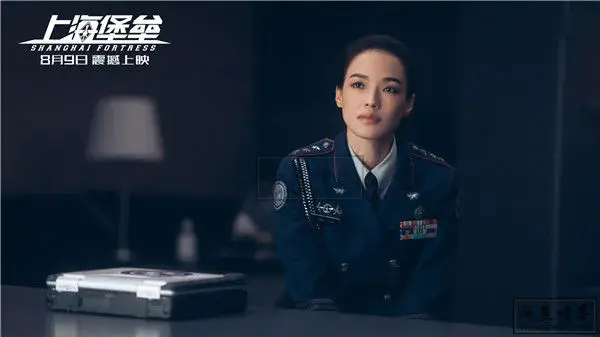 《上海堡垒》观感：一部能让我边看边吐槽的科幻片